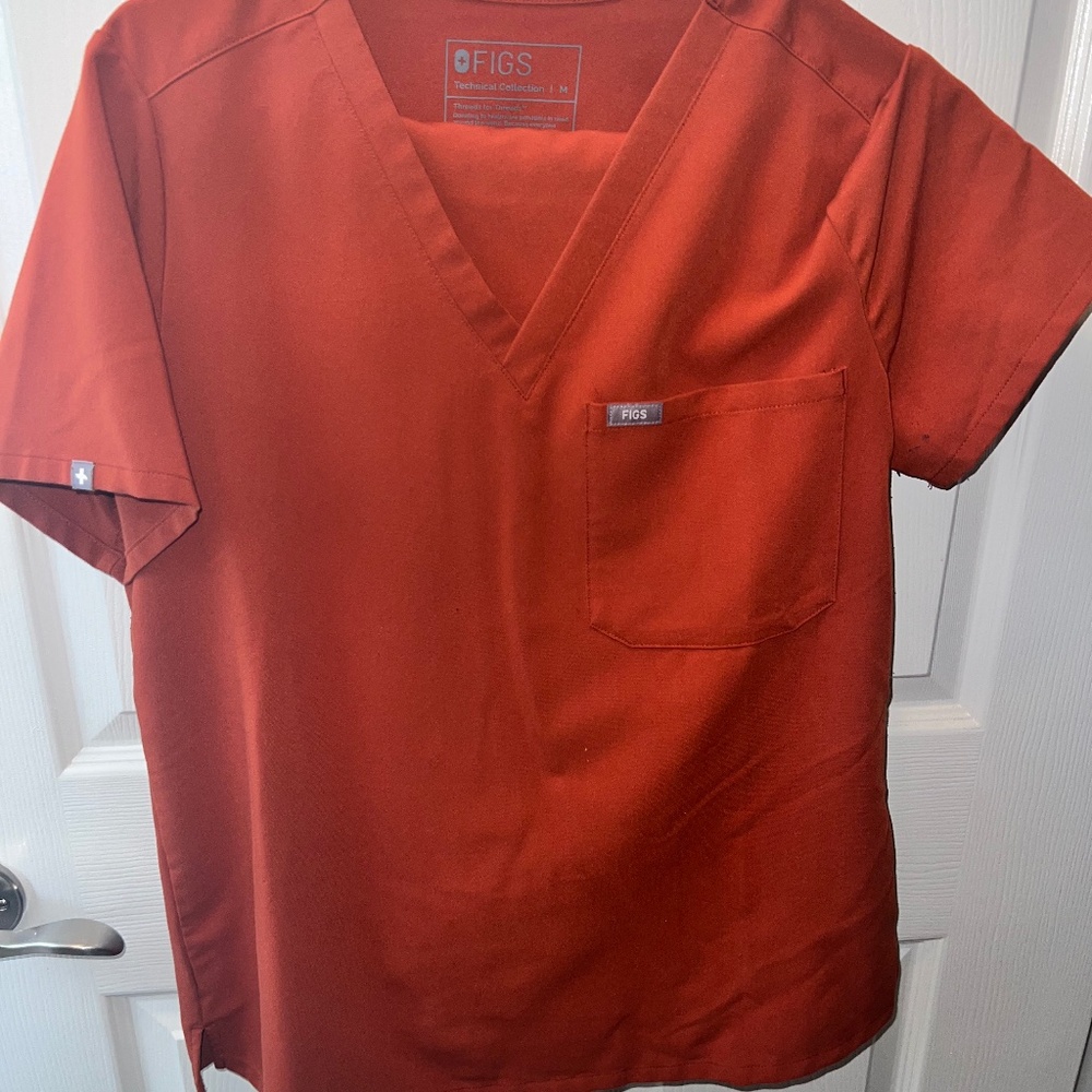 Figs Scrub Top - Auburn Limited Edition - M